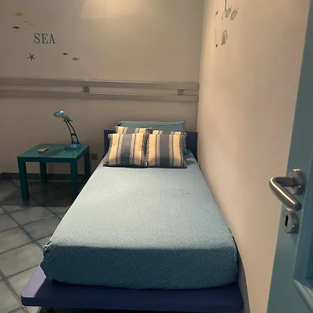 Singola A Con Piscina Privata Cefalù